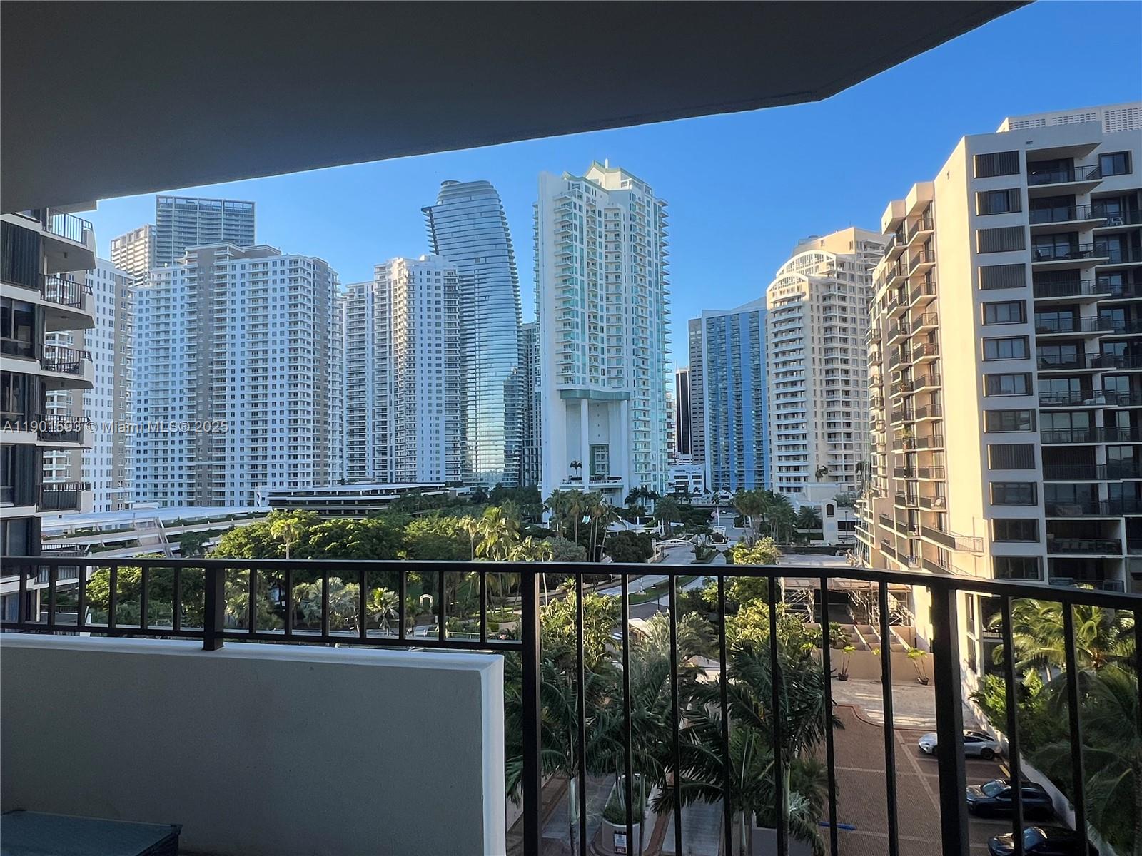 520 Brickell Key Dr #A900, Miami FL 33131