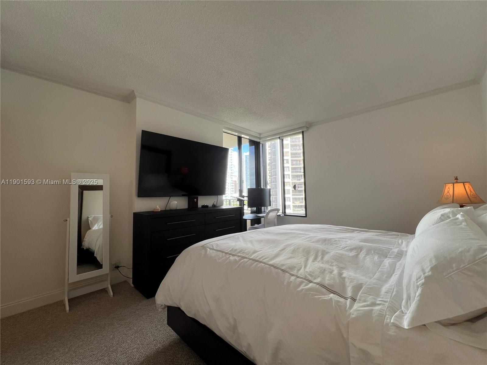 520 Brickell Key Dr #A900, Miami FL 33131
