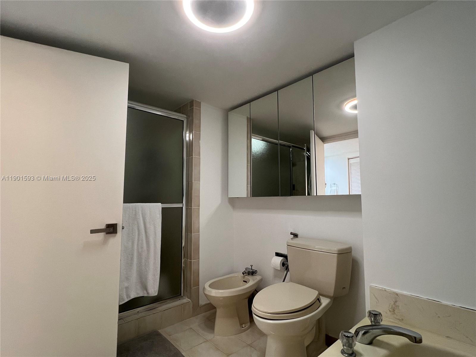 520 Brickell Key Dr #A900, Miami FL 33131