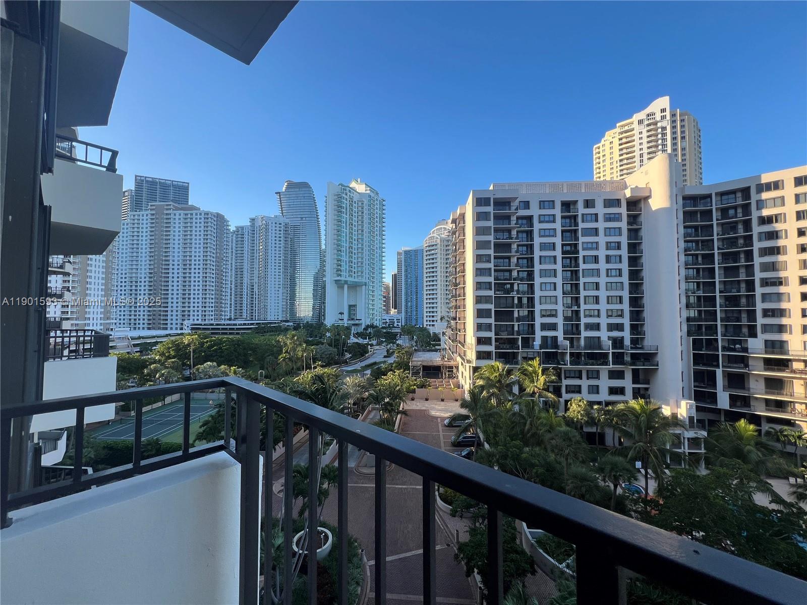 520 Brickell Key Dr #A900, Miami FL 33131