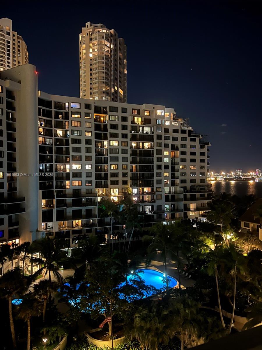 520 Brickell Key Dr #A900, Miami FL 33131
