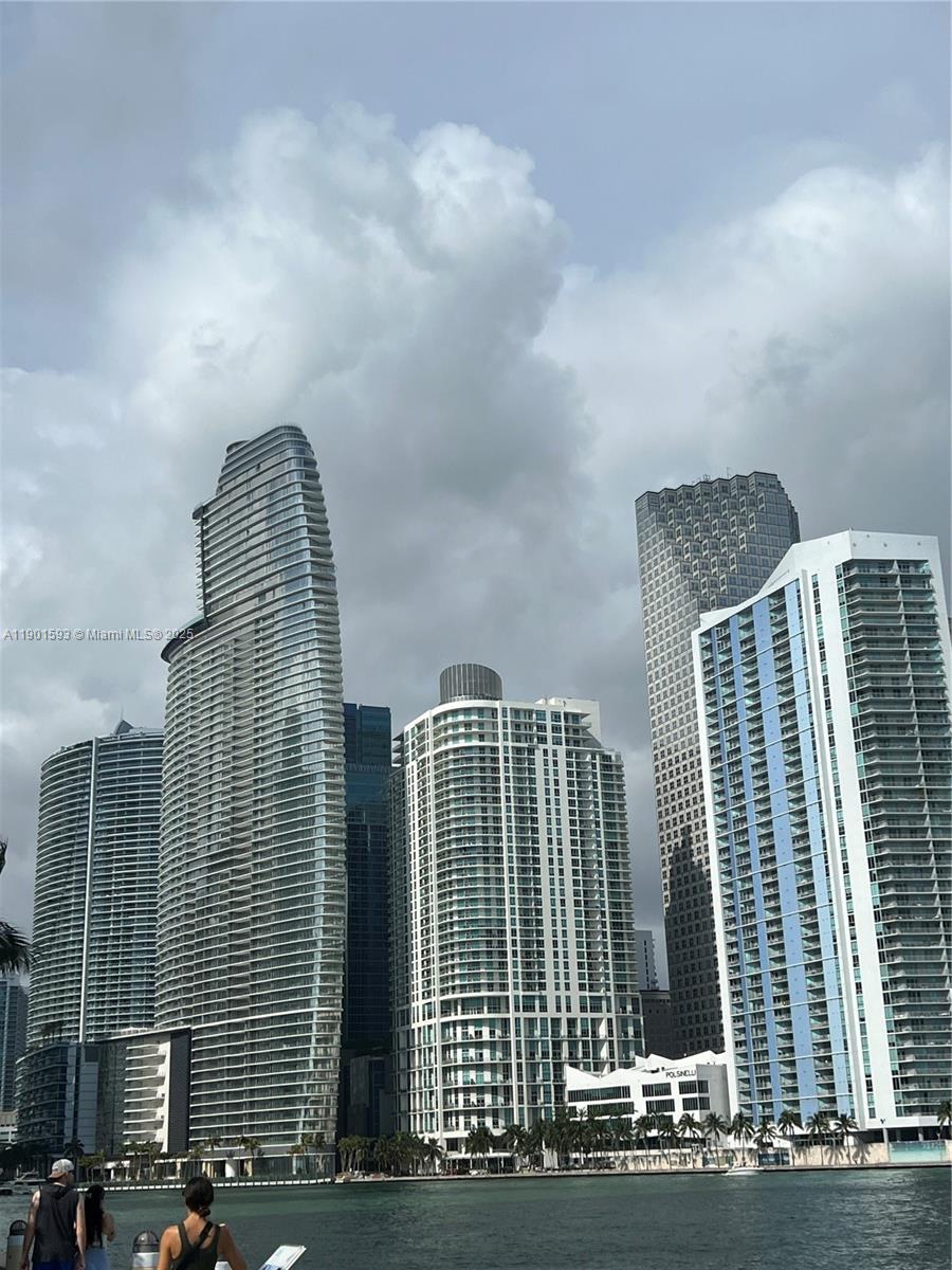 520 Brickell Key Dr #A900, Miami FL 33131