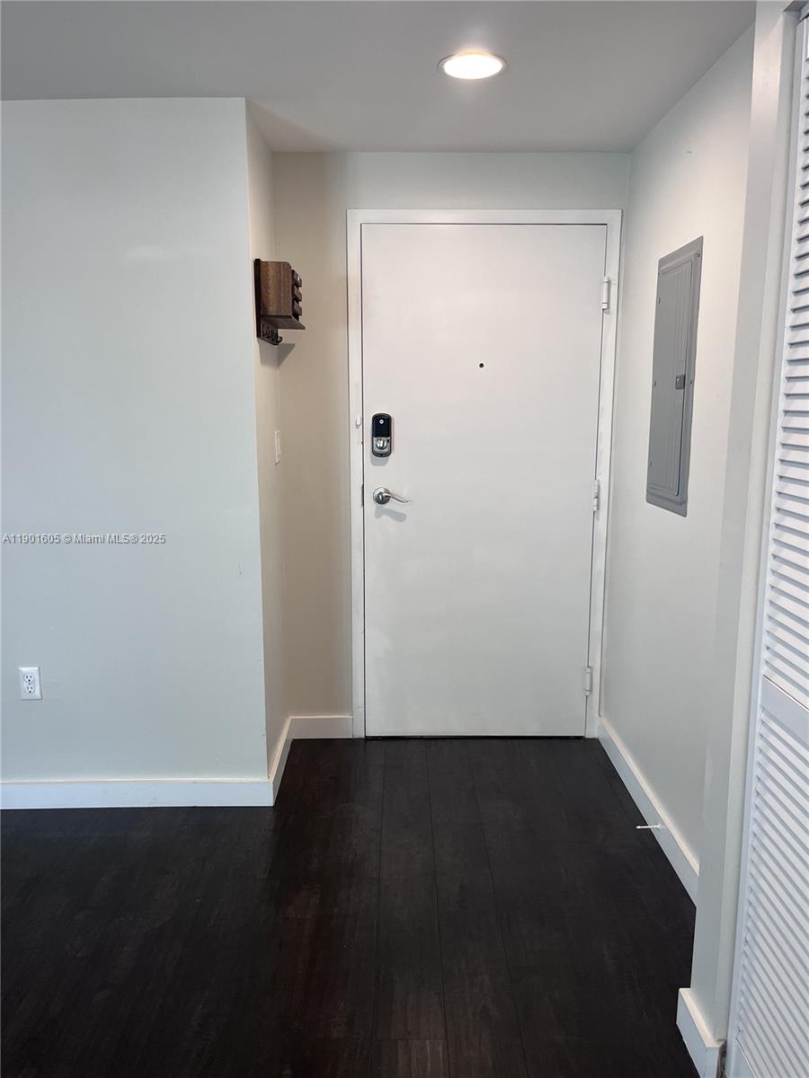 601 NE 23rd St #606, Miami FL 33137