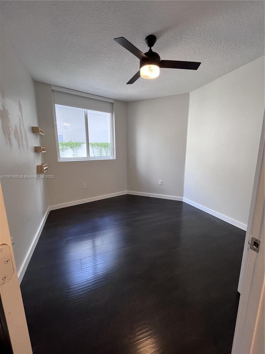 601 NE 23rd St #606, Miami FL 33137
