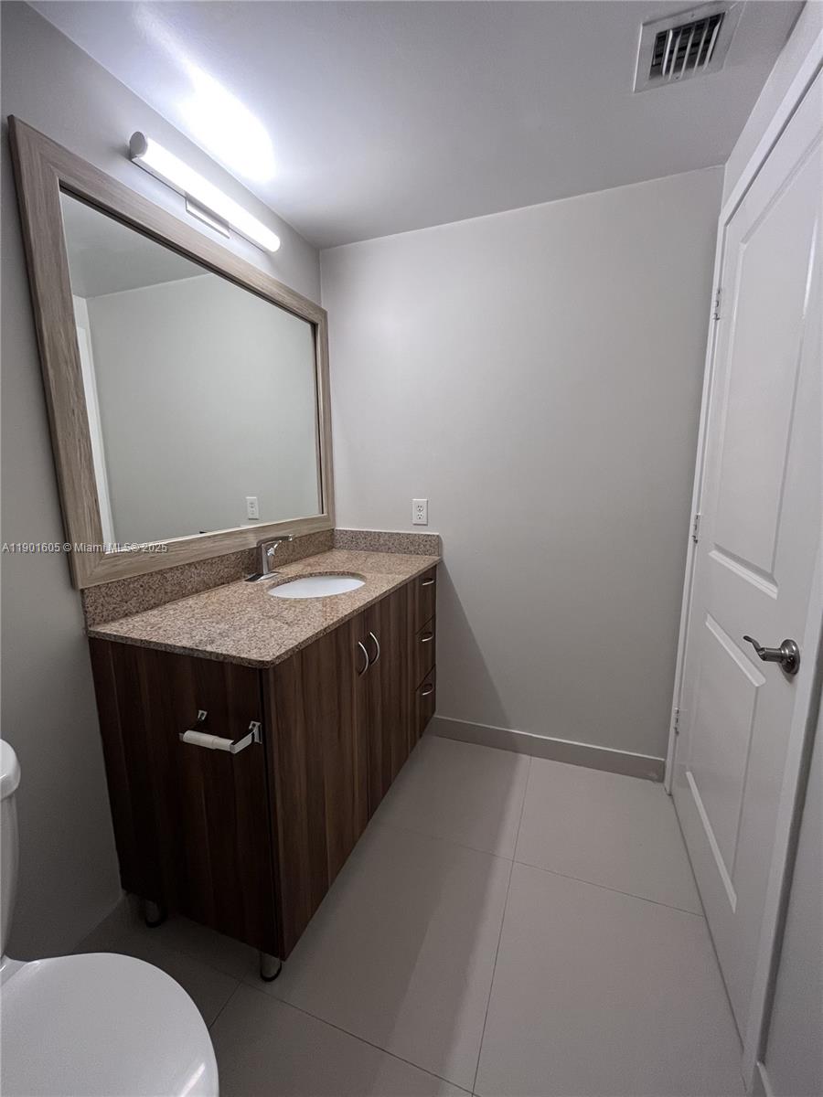 601 NE 23rd St #606, Miami FL 33137