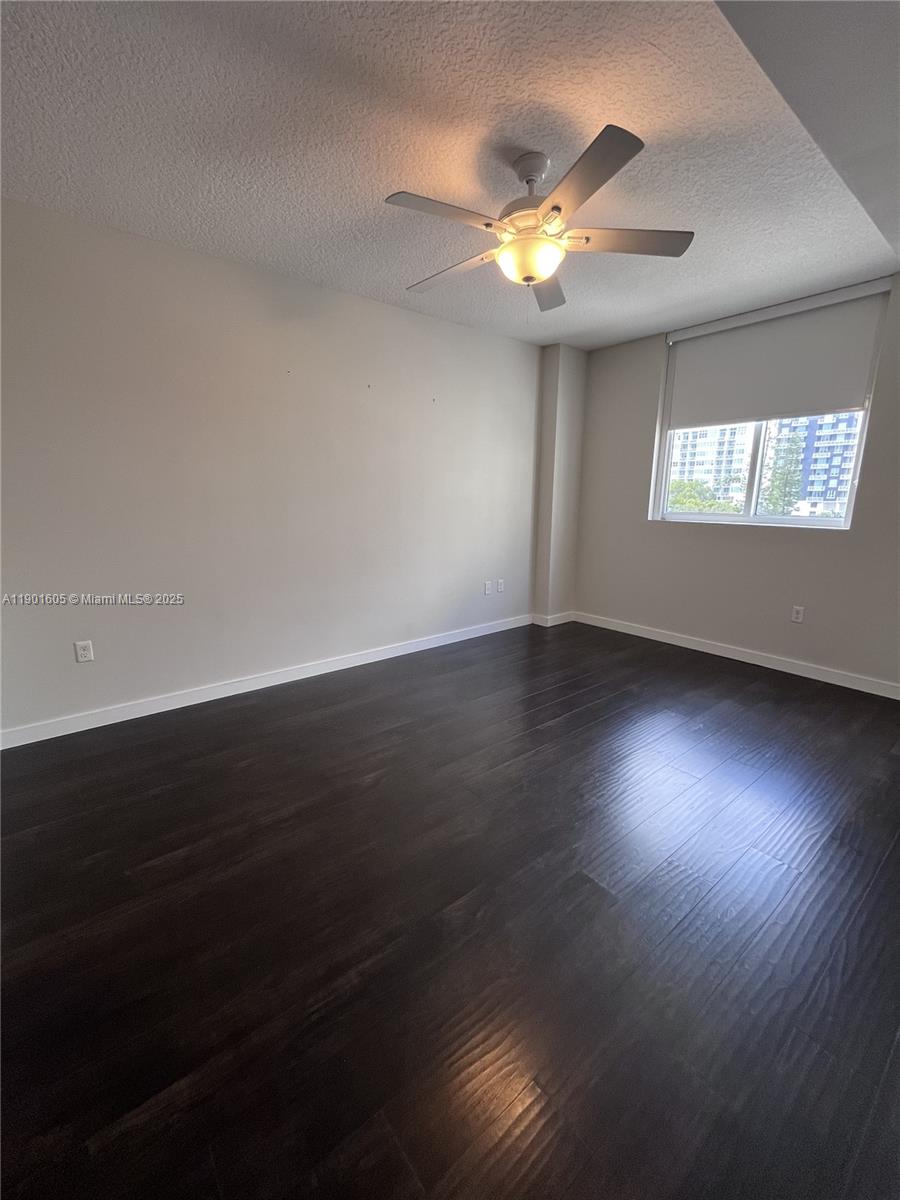 601 NE 23rd St #606, Miami FL 33137