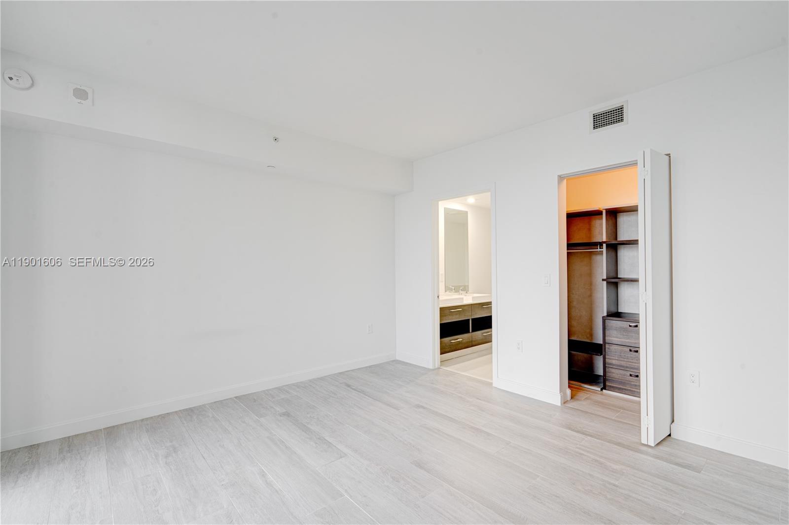 45 SW 9th St #2408, Miami FL 33130
