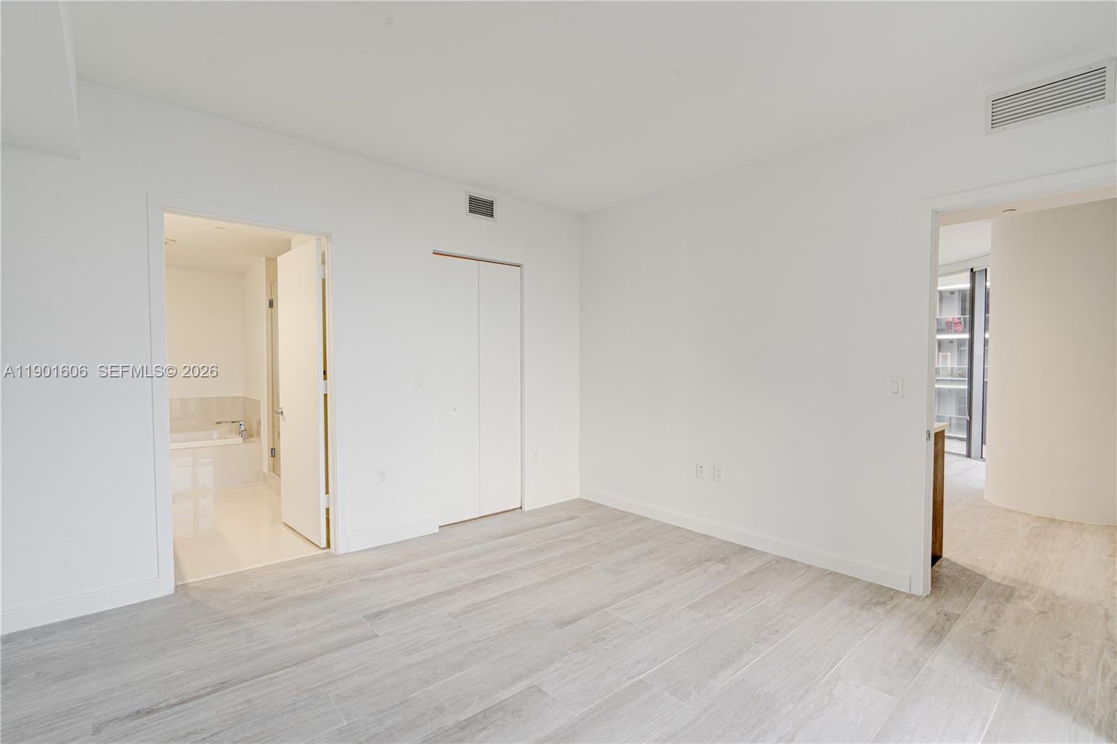45 SW 9th St #2408, Miami FL 33130