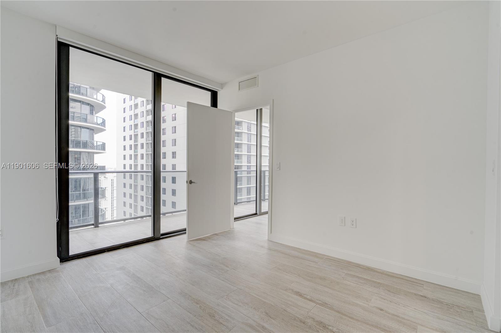 45 SW 9th St #2408, Miami FL 33130