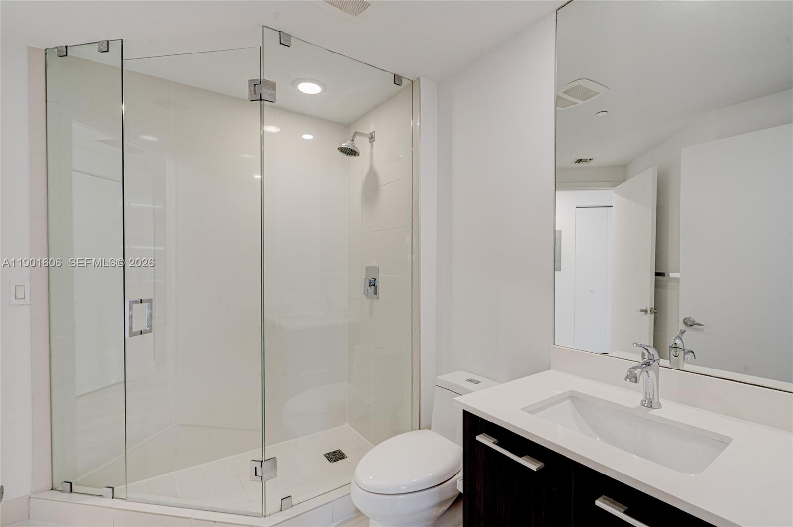 45 SW 9th St #2408, Miami FL 33130