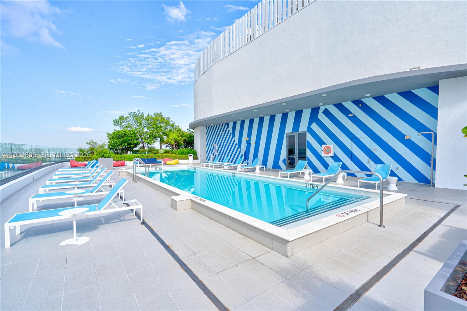 45 SW 9th St #2408, Miami FL 33130