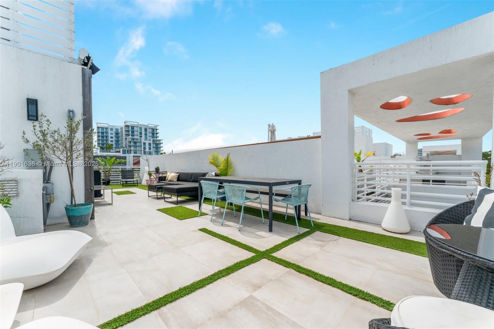 455 NE 39th St #105, Miami FL 33137