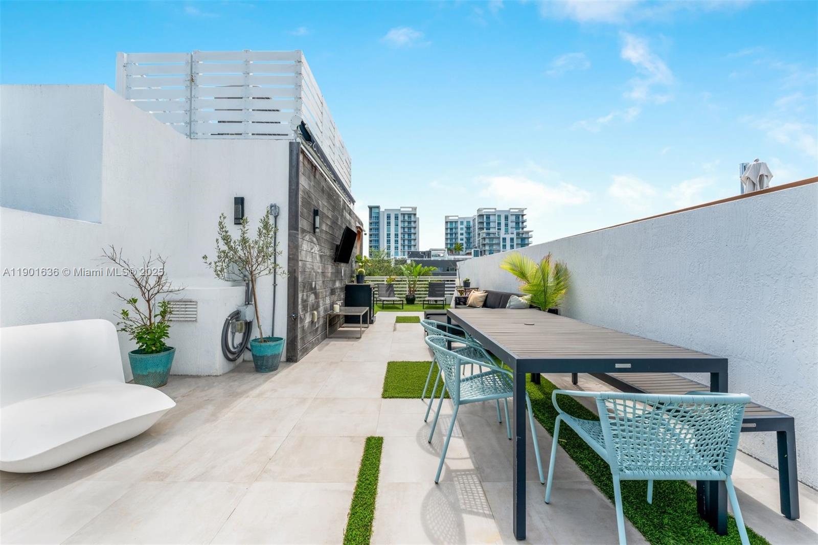 455 NE 39th St #105, Miami FL 33137