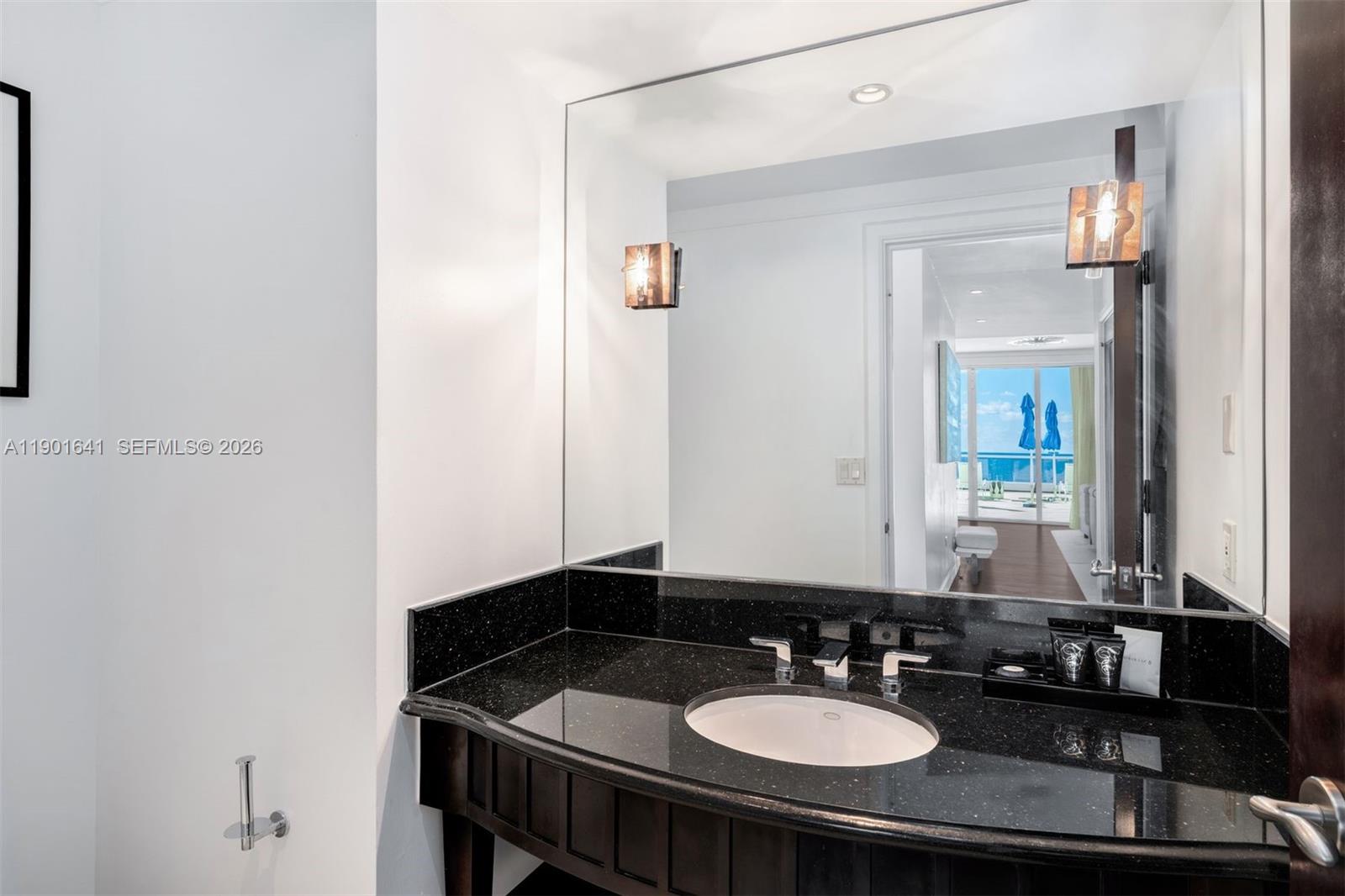 4391 Collins Ave #512, Miami Beach FL 33140