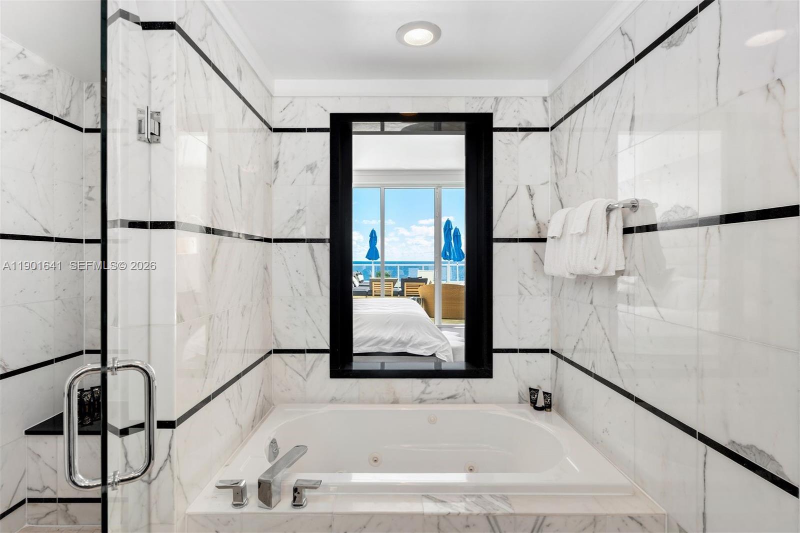 4391 Collins Ave #512, Miami Beach FL 33140