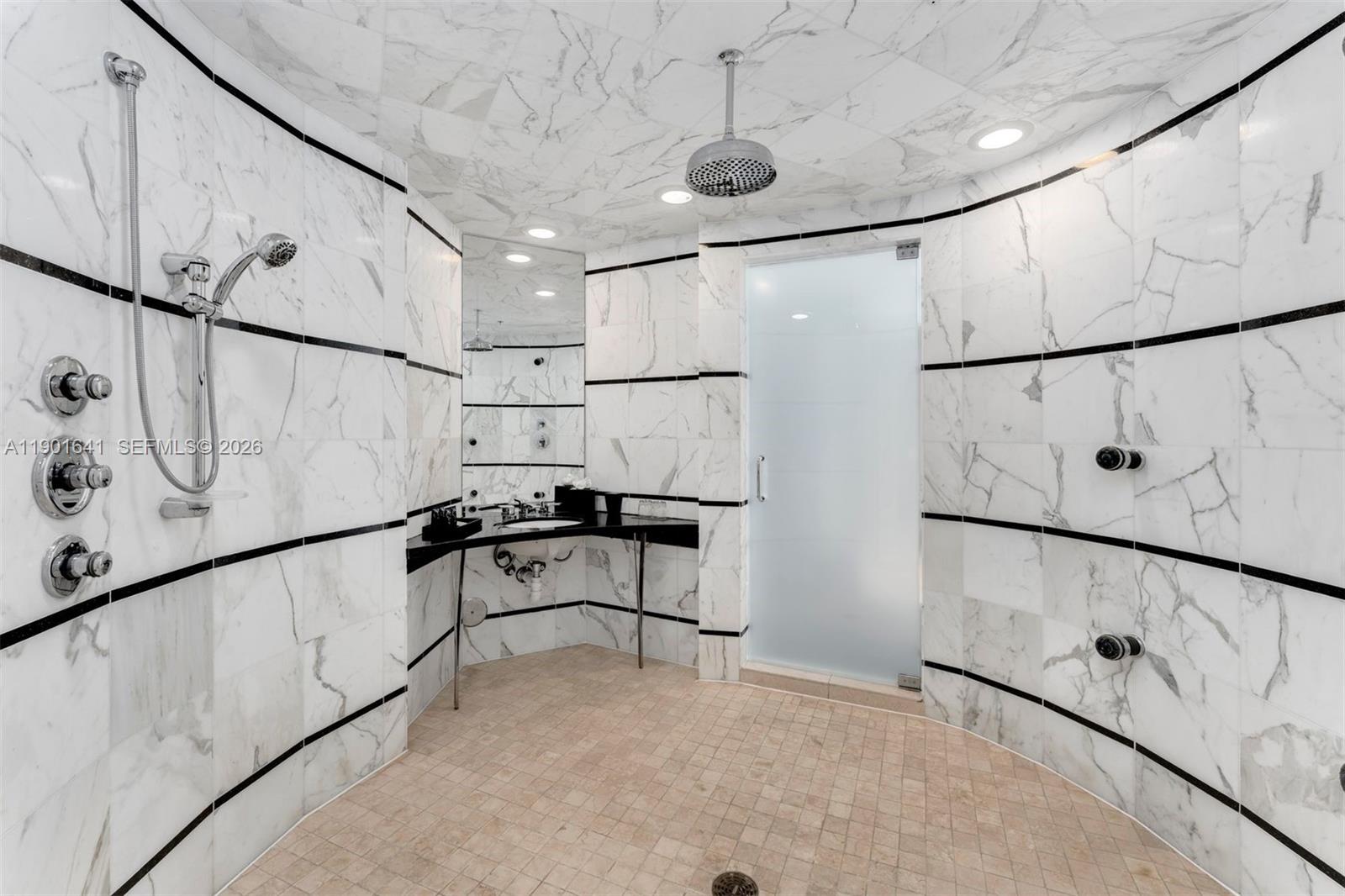 4391 Collins Ave #512, Miami Beach FL 33140