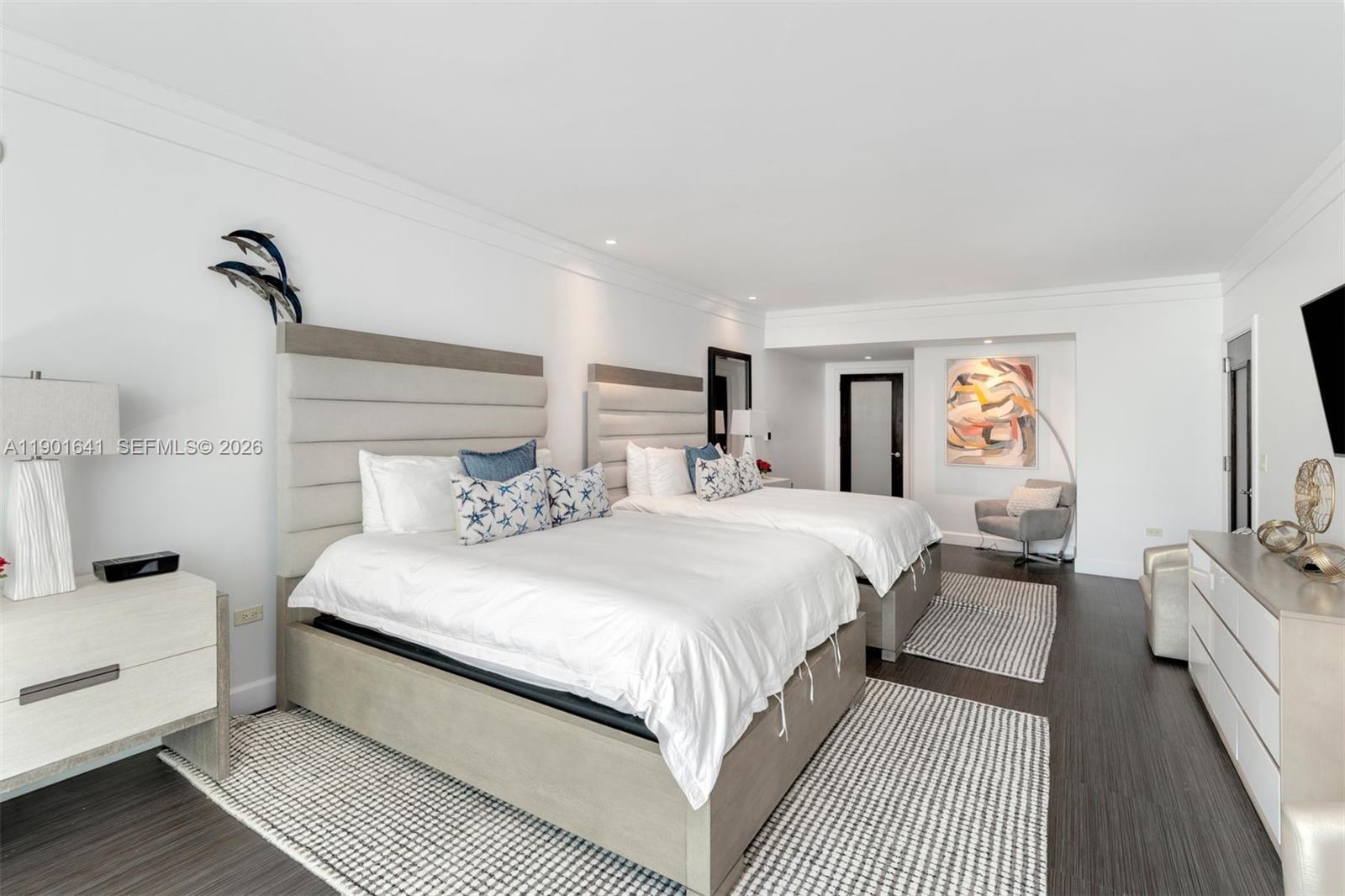 4391 Collins Ave #512, Miami Beach FL 33140