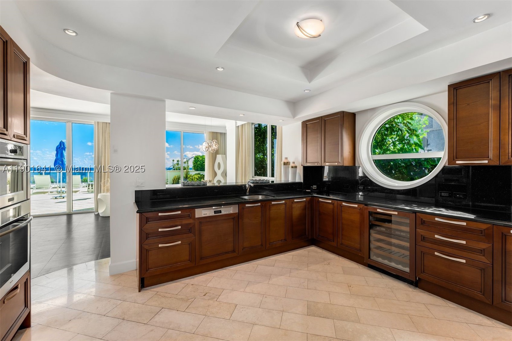 4391 Collins Ave #512, Miami Beach FL 33140