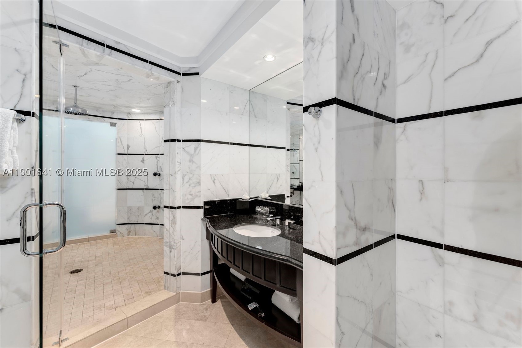 4391 Collins Ave #512, Miami Beach FL 33140