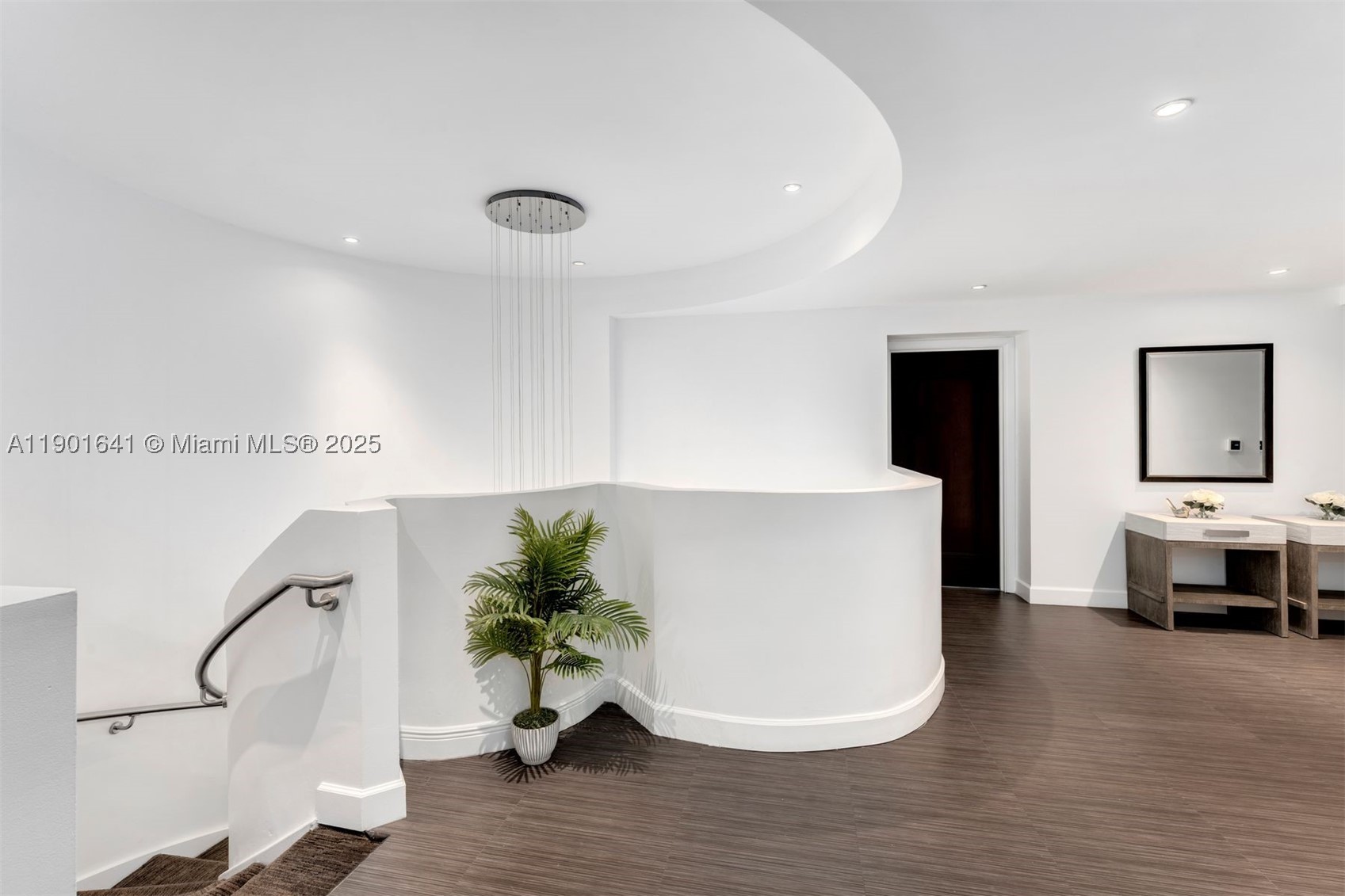 4391 Collins Ave #512, Miami Beach FL 33140