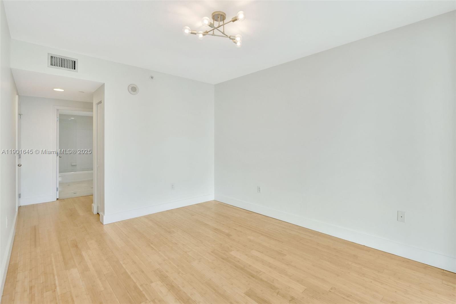 1250 S Miami Ave #2206, Miami FL 33130