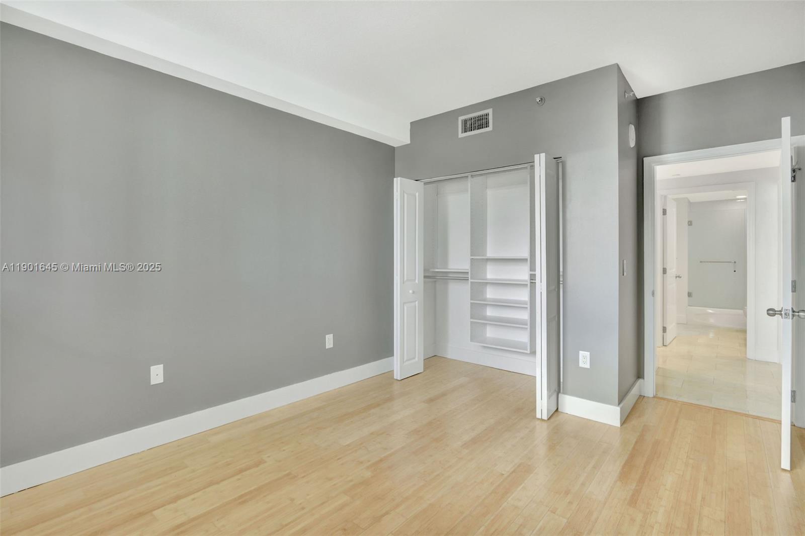 1250 S Miami Ave #2206, Miami FL 33130