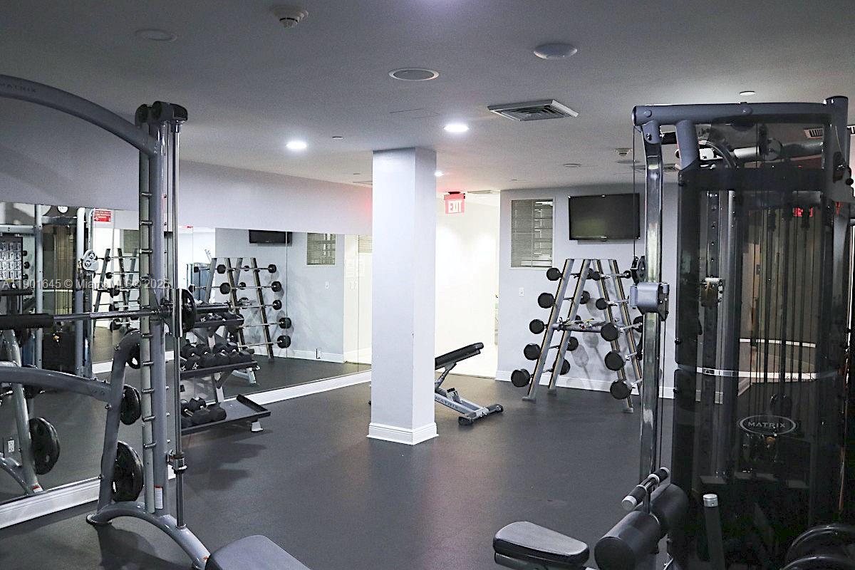 1250 S Miami Ave #2206, Miami FL 33130