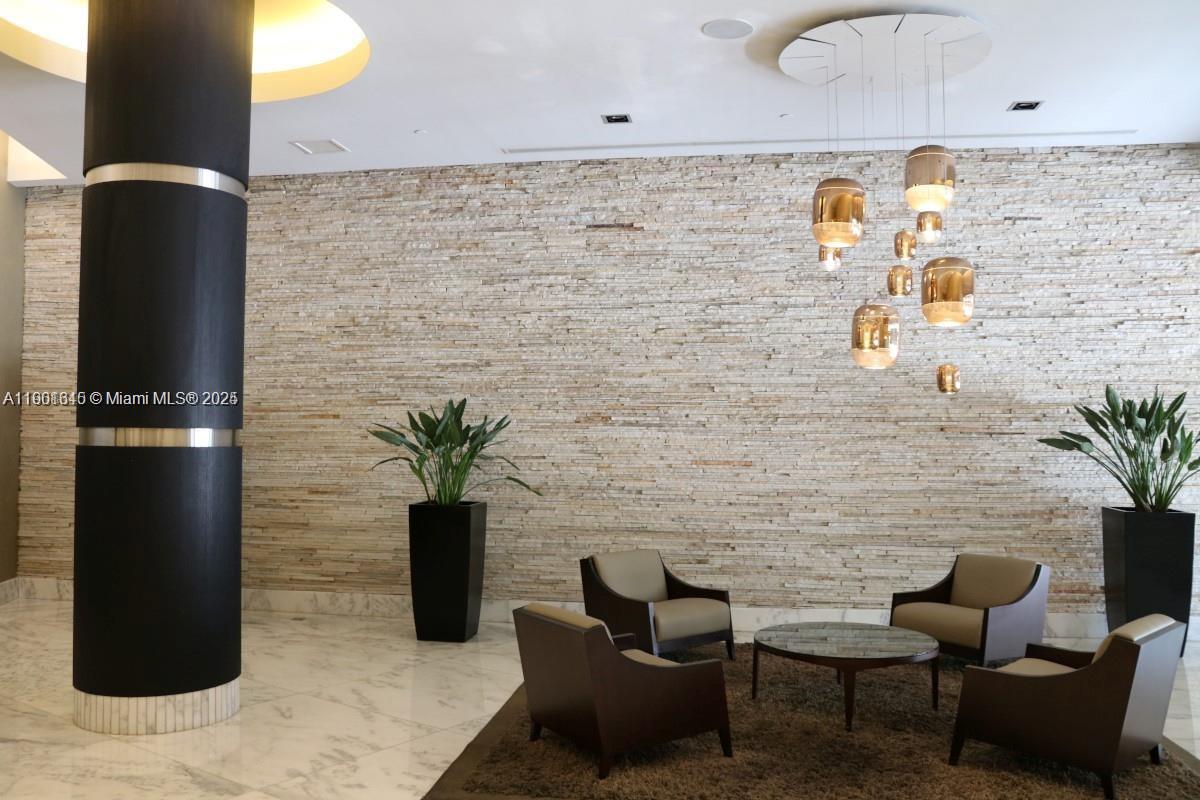 1250 S Miami Ave #2206, Miami FL 33130