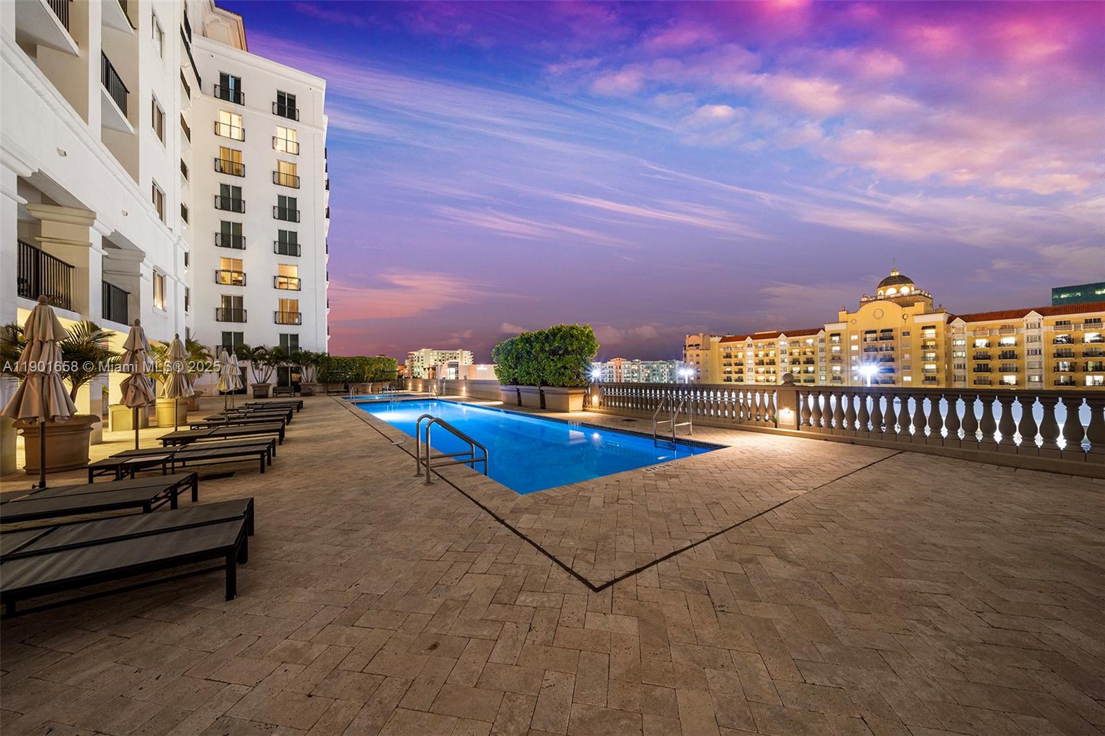 10 Aragon Ave #1417, Coral Gables FL 33134