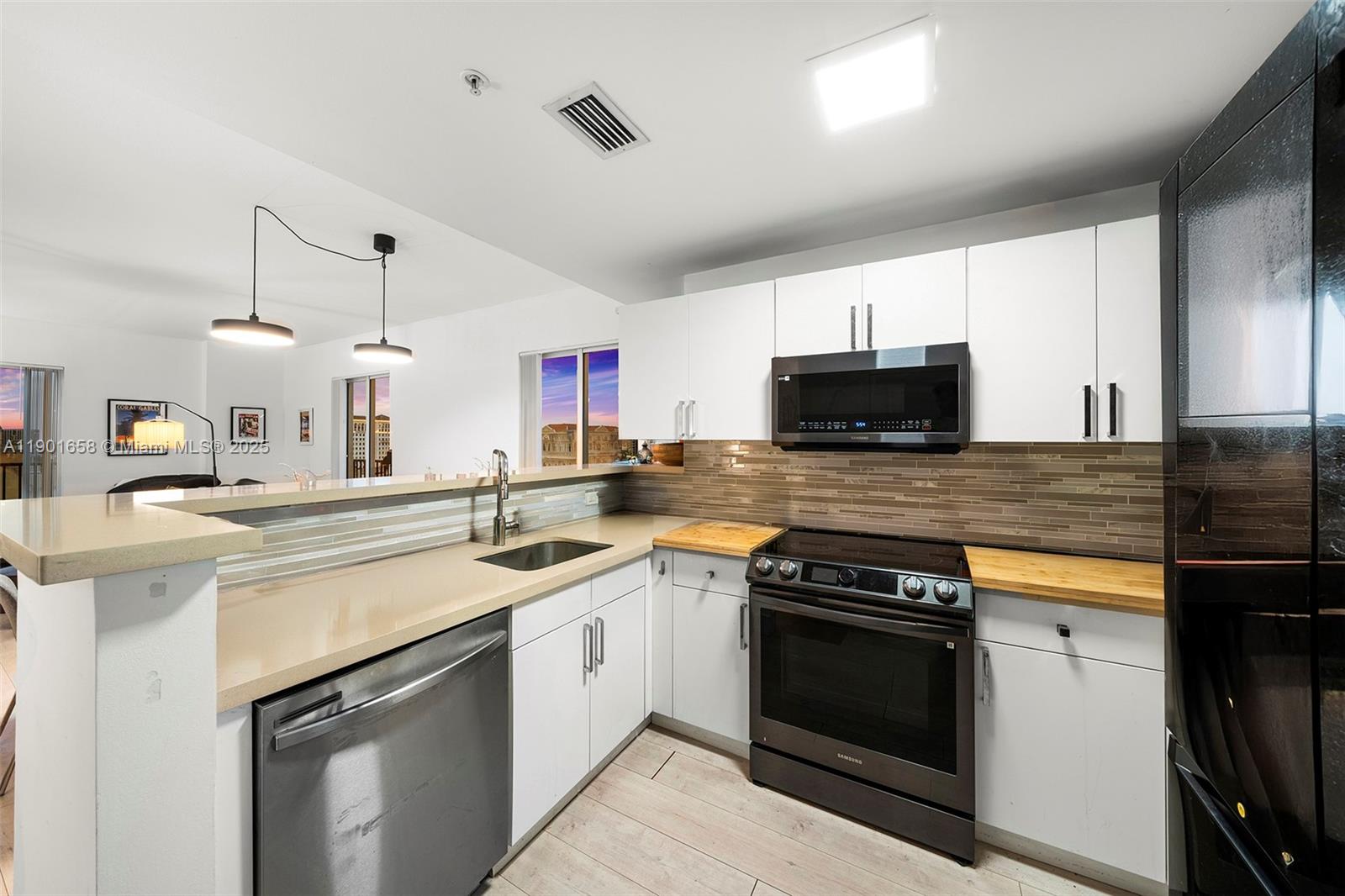 10 Aragon Ave #1417, Coral Gables FL 33134
