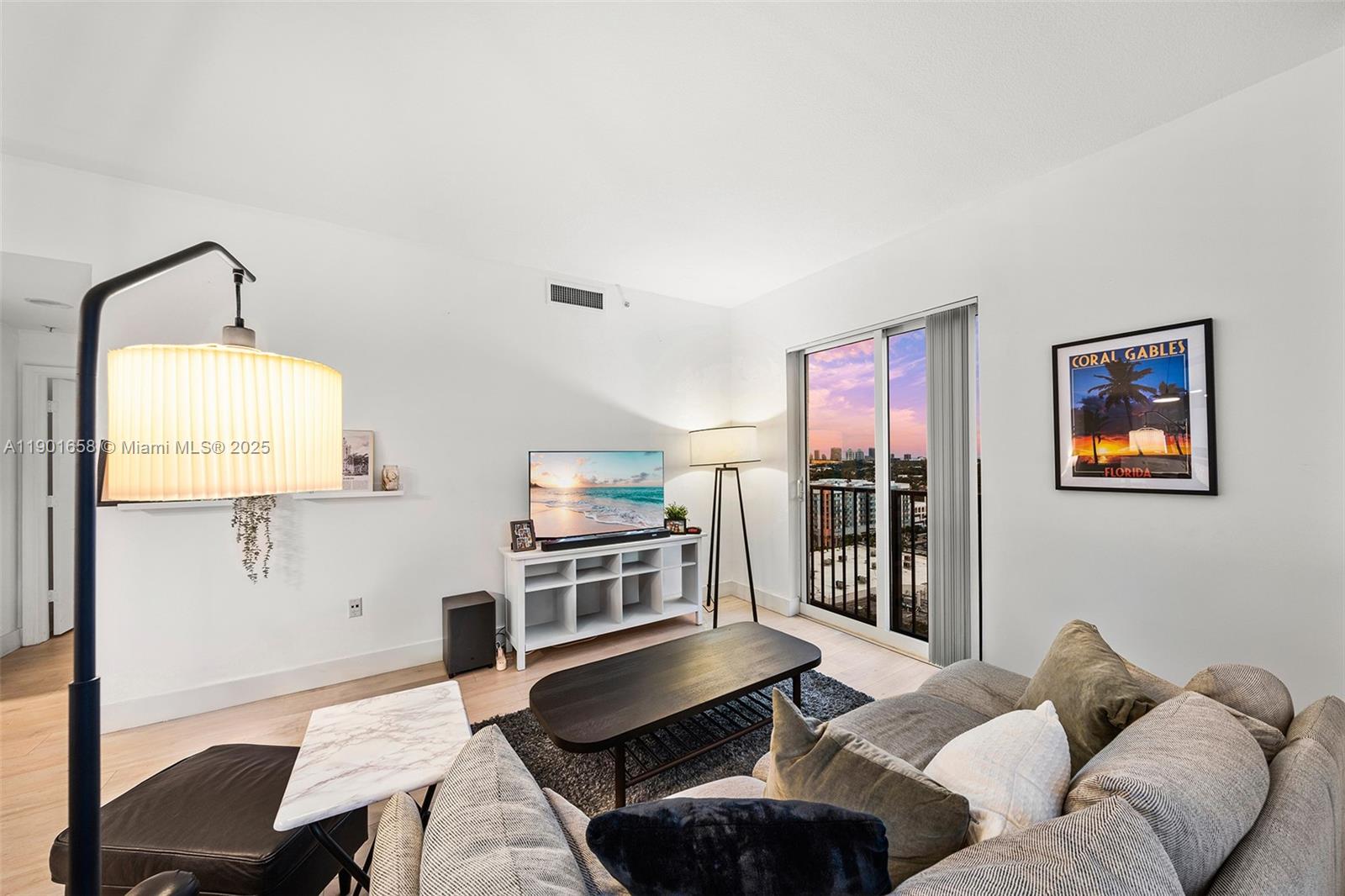 10 Aragon Ave #1417, Coral Gables FL 33134