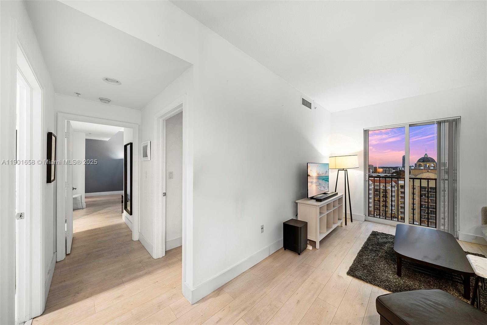 10 Aragon Ave #1417, Coral Gables FL 33134