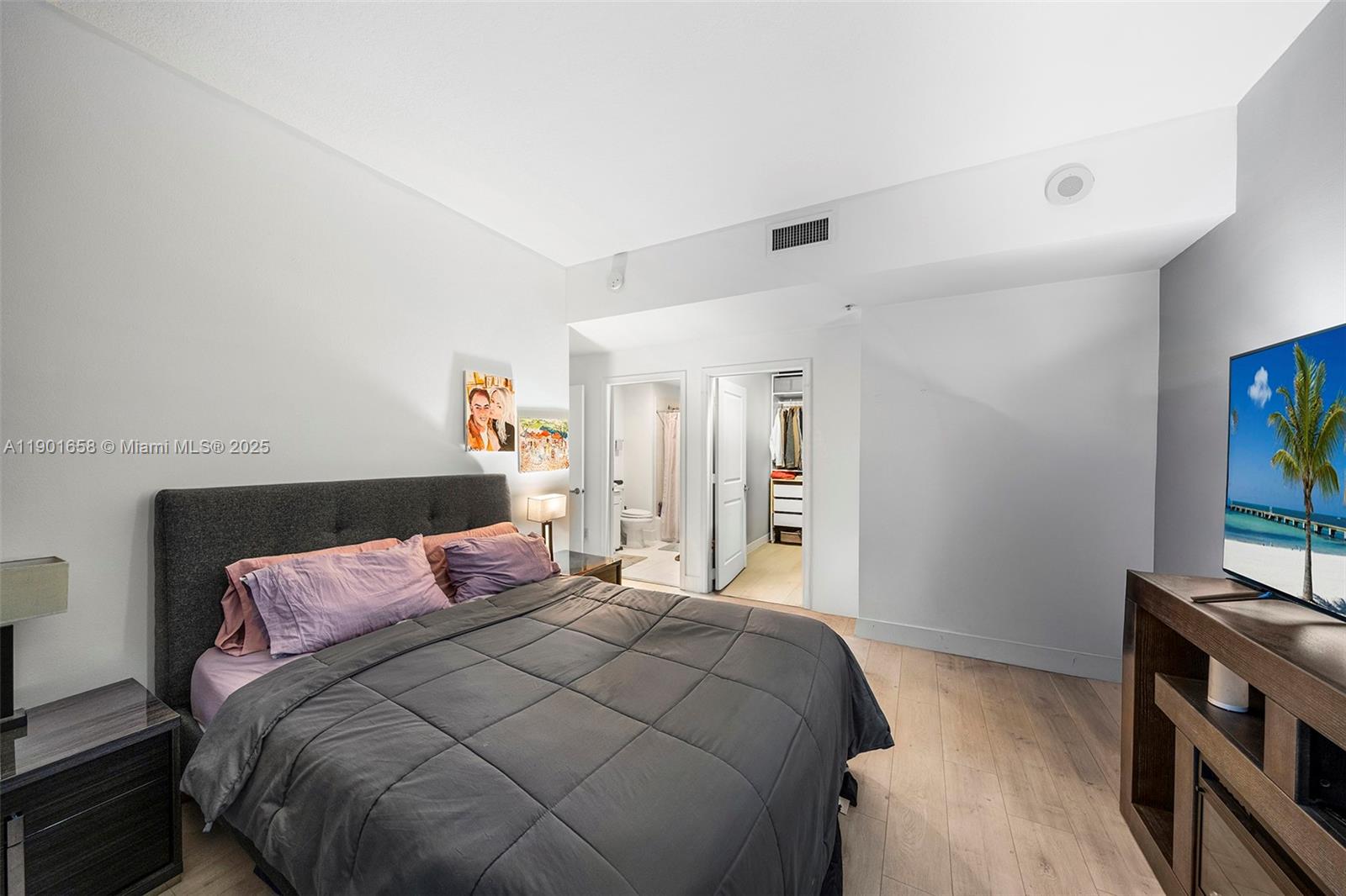 10 Aragon Ave #1417, Coral Gables FL 33134