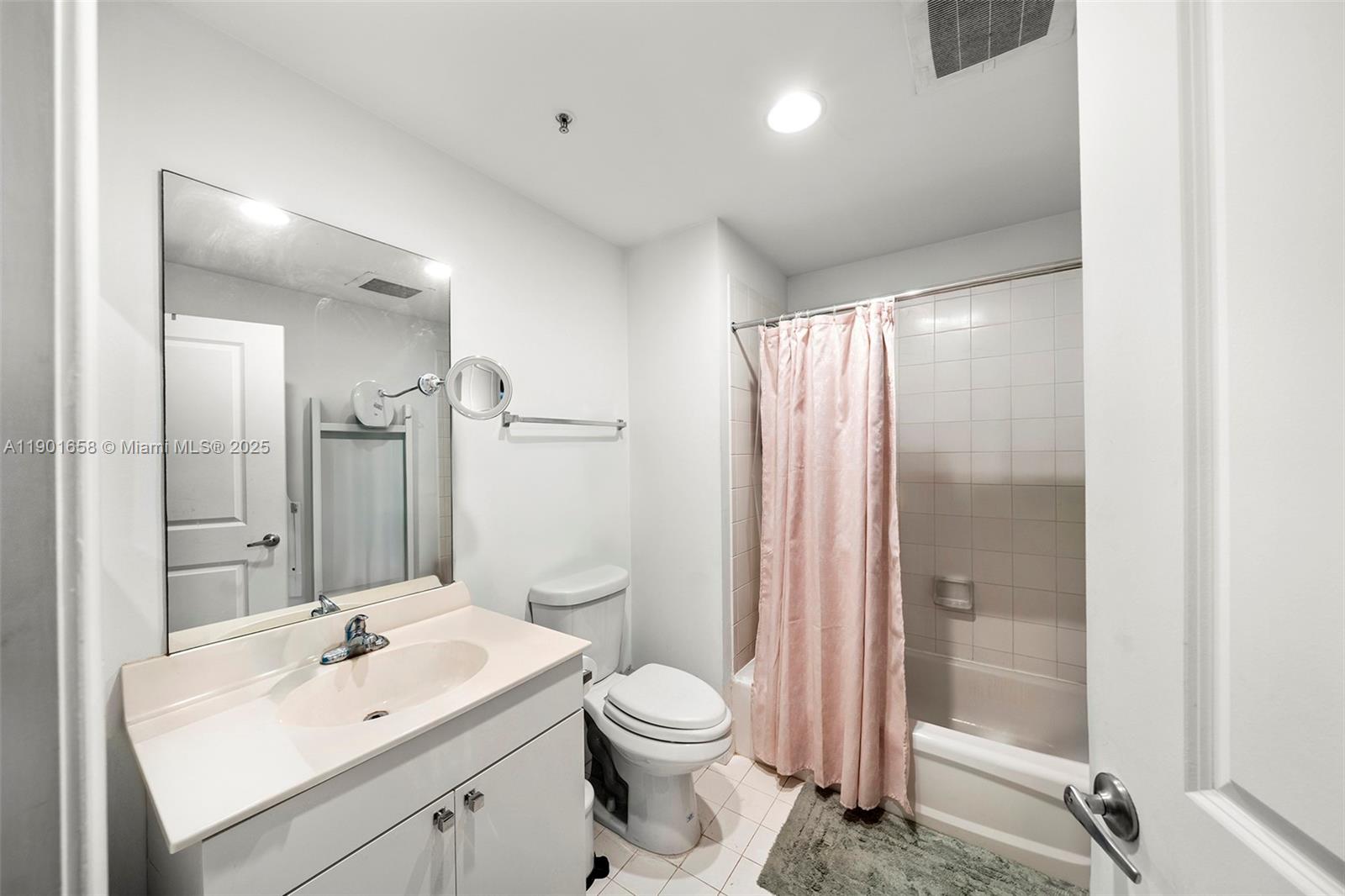 10 Aragon Ave #1417, Coral Gables FL 33134