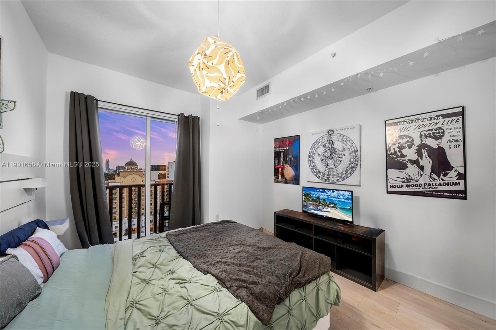 10 Aragon Ave #1417, Coral Gables FL 33134