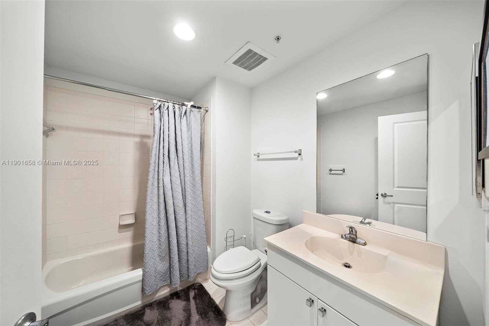 10 Aragon Ave #1417, Coral Gables FL 33134