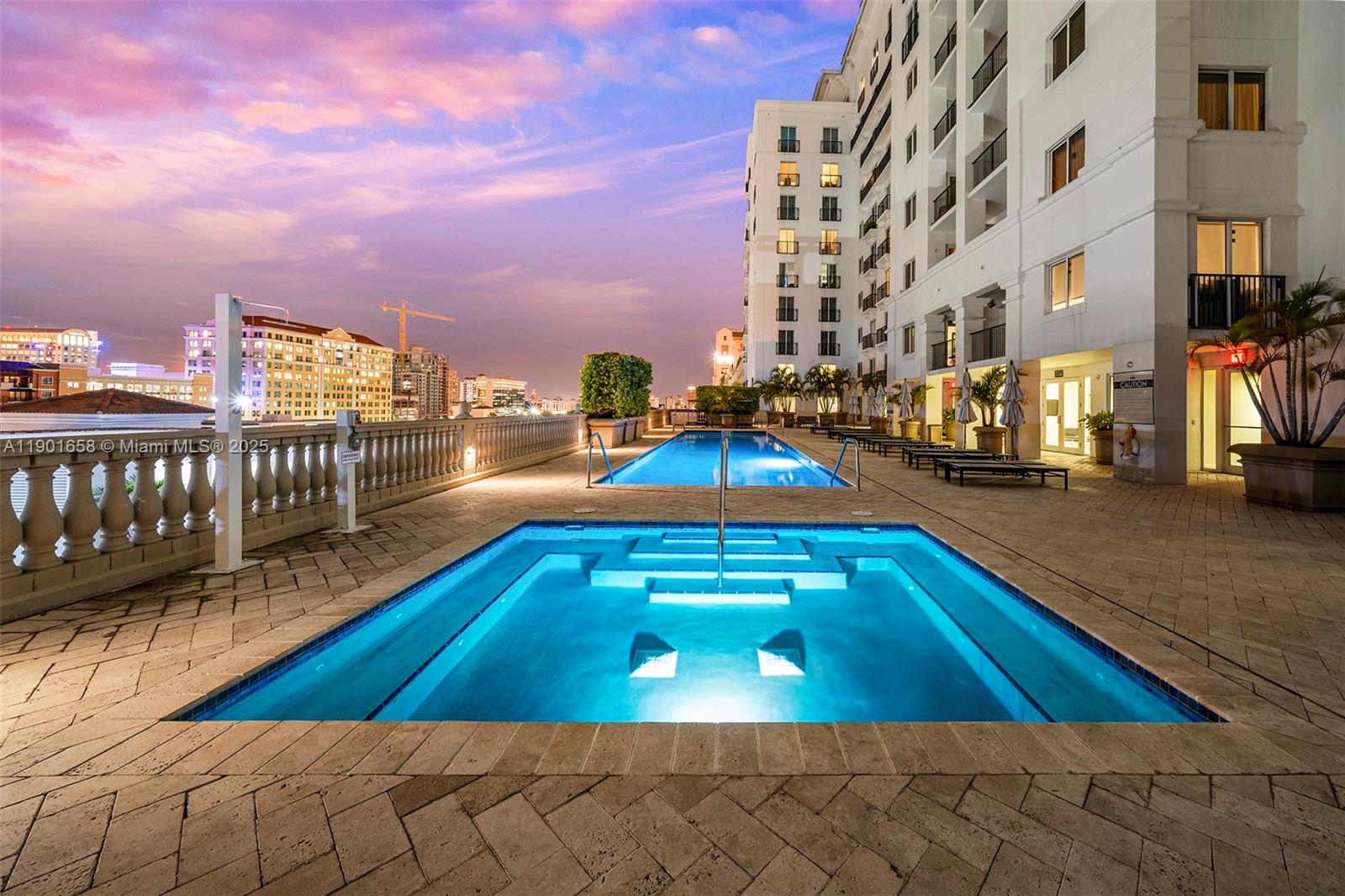 10 Aragon Ave #1417, Coral Gables FL 33134