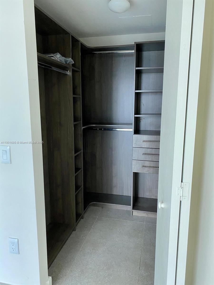 1100 S Miami Ave #3809, Miami FL 33130