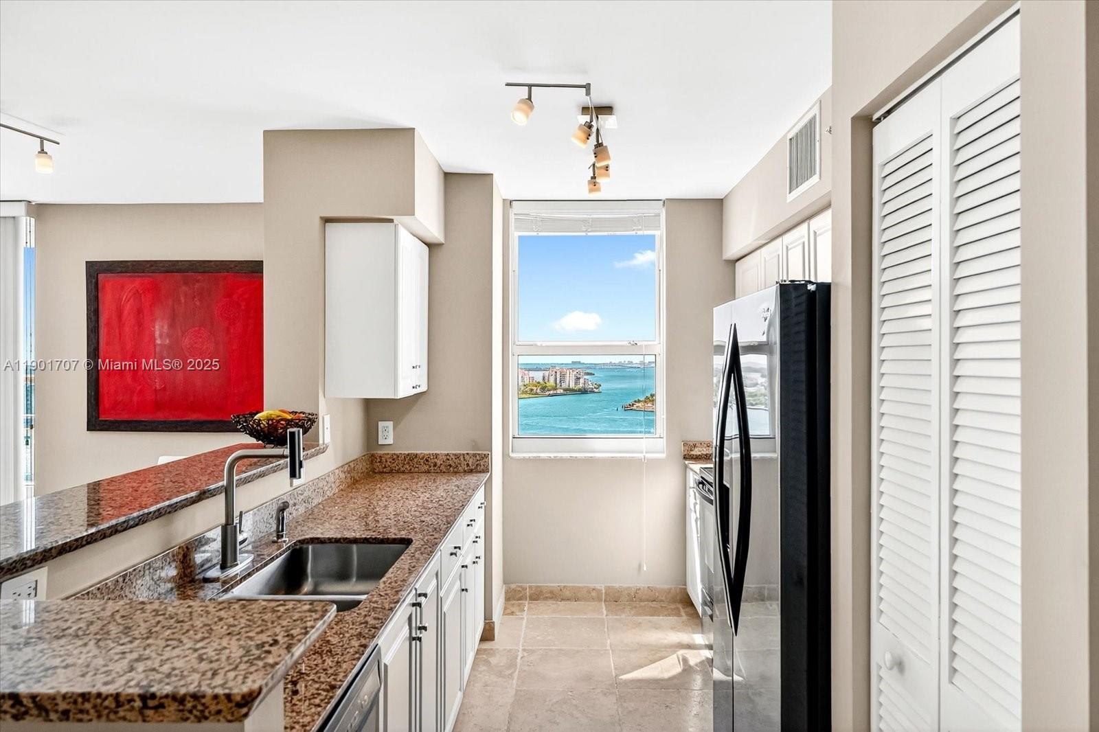 90 Alton Rd #2002, Miami Beach FL 33139
