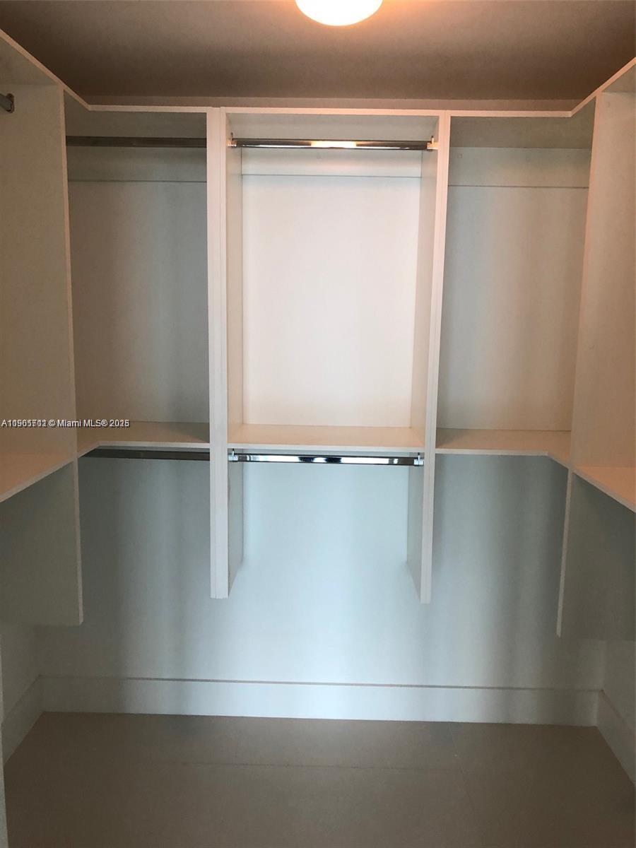 650 NE 32 St #3605, Miami FL 33137
