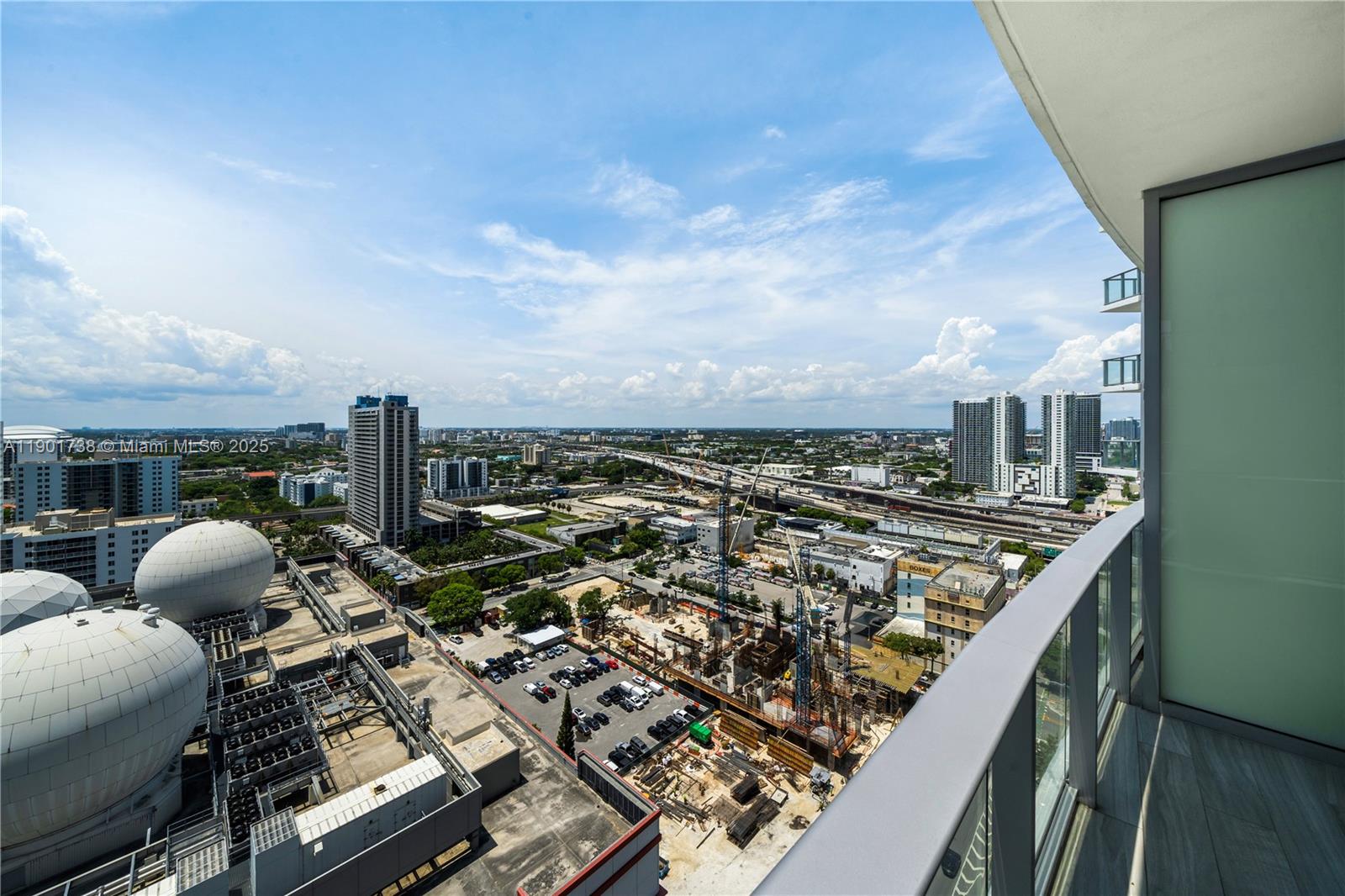 851 NE 1st AVE #2106, Miami FL 33132