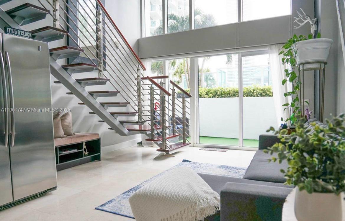 41 SE 5th St #705, Miami FL 33131