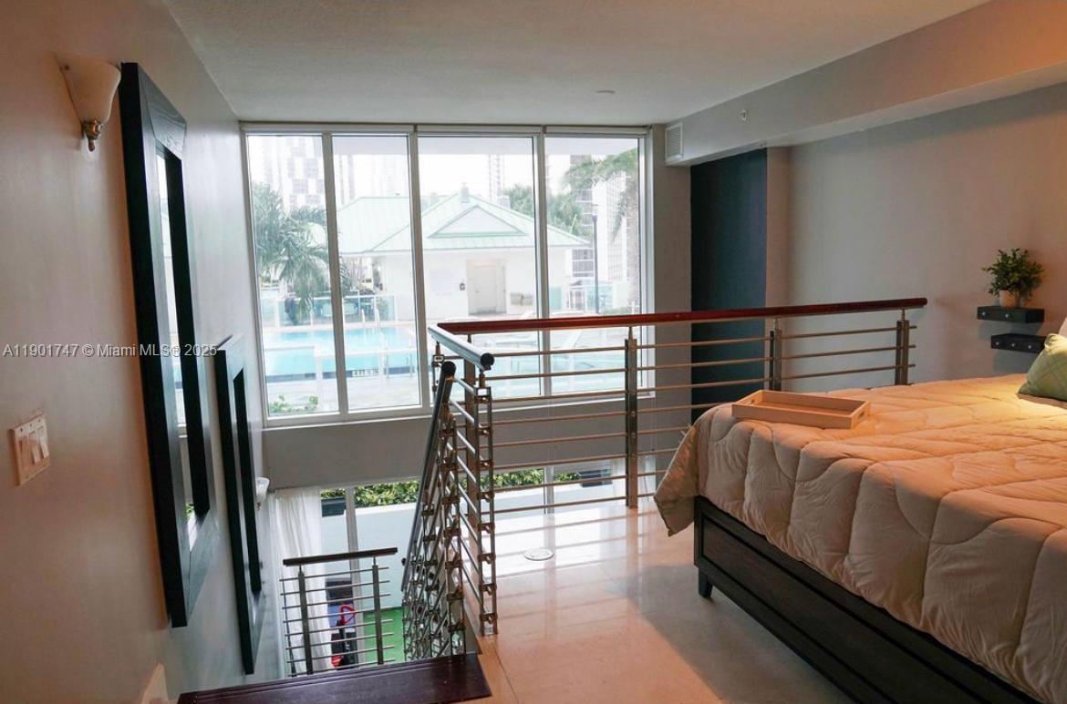 41 SE 5th St #705, Miami FL 33131