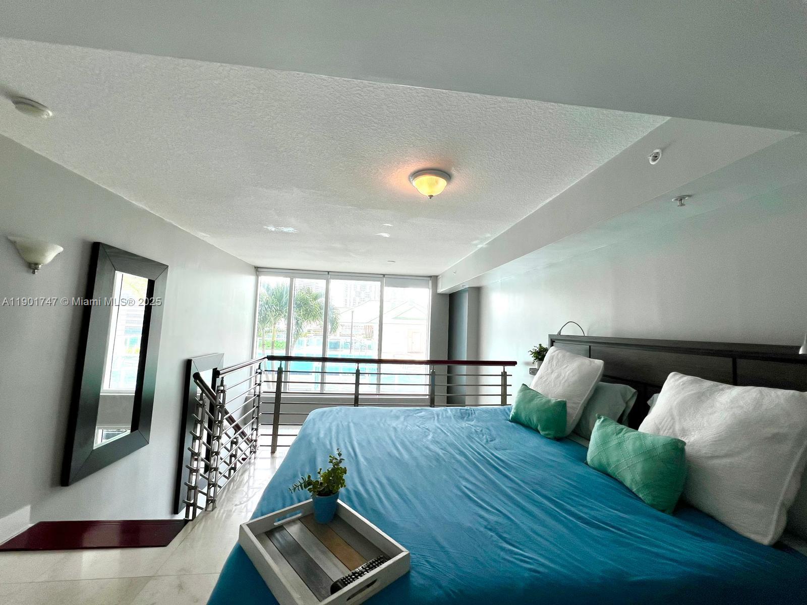 41 SE 5th St #705, Miami FL 33131