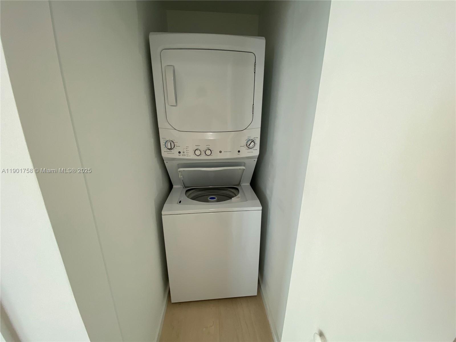 1300 S Miami Ave #2405, Miami FL 33131