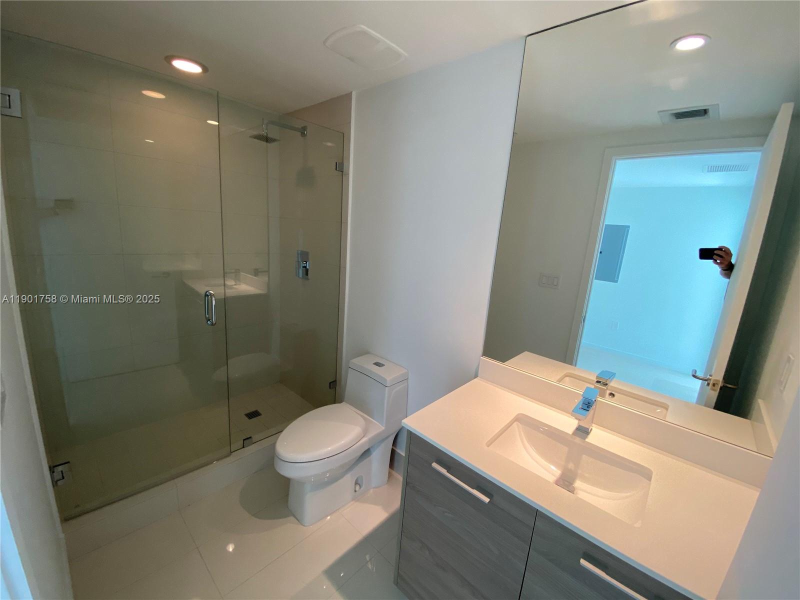 1300 S Miami Ave #2405, Miami FL 33131