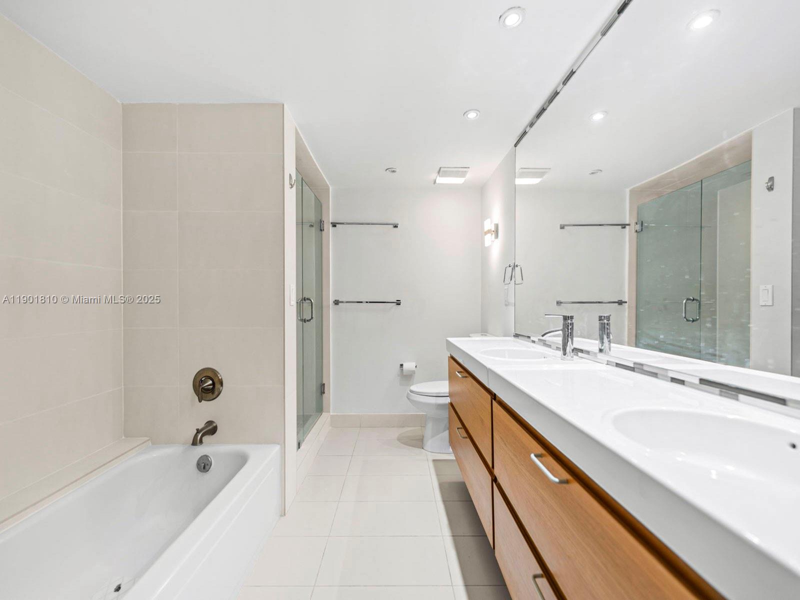 600 Biltmore Way #902, Coral Gables FL 33134