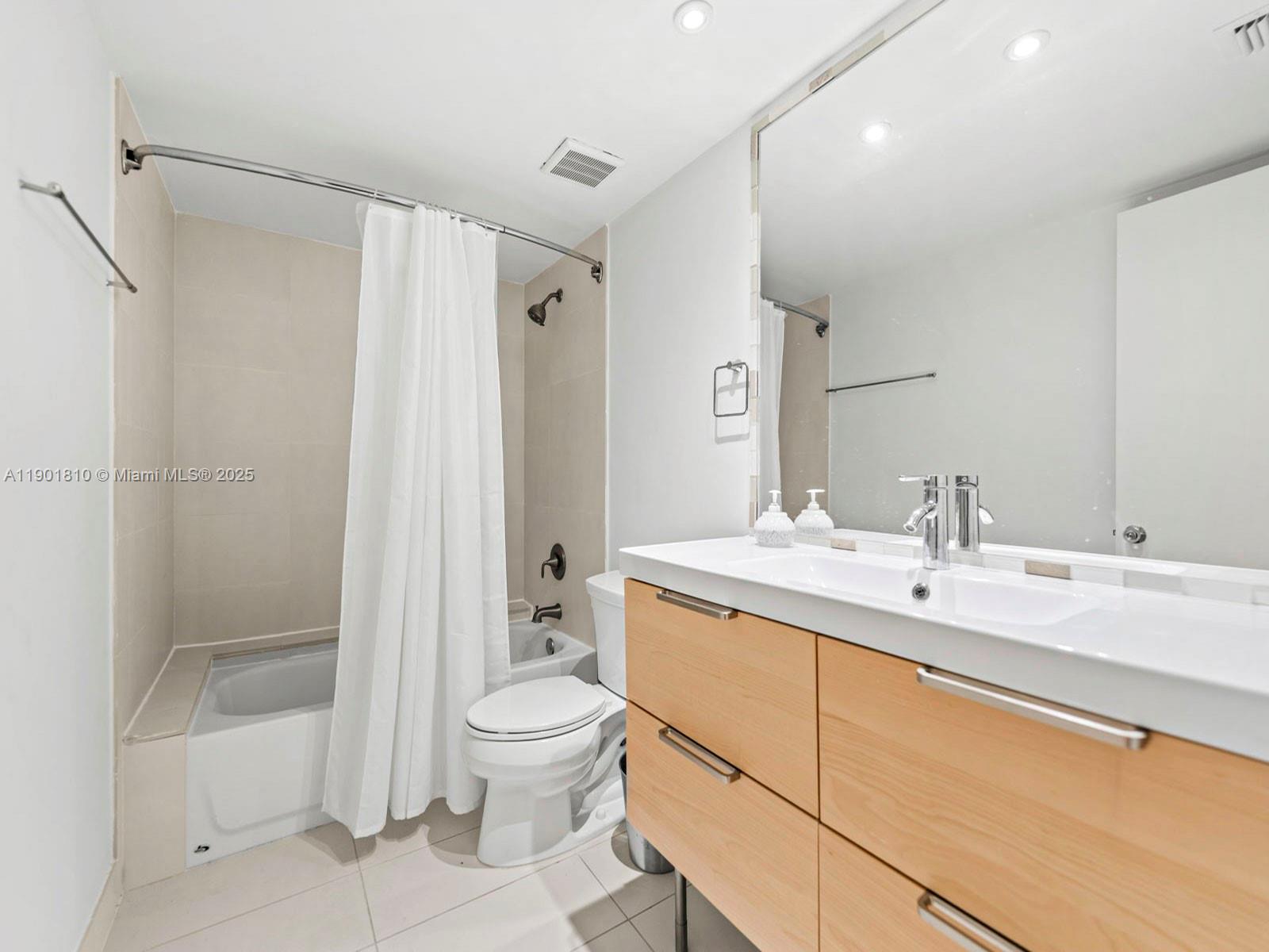 600 Biltmore Way #902, Coral Gables FL 33134