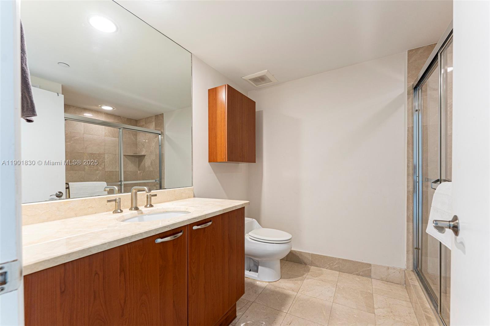 3301 NE 183rd St #2405, Aventura FL 33160