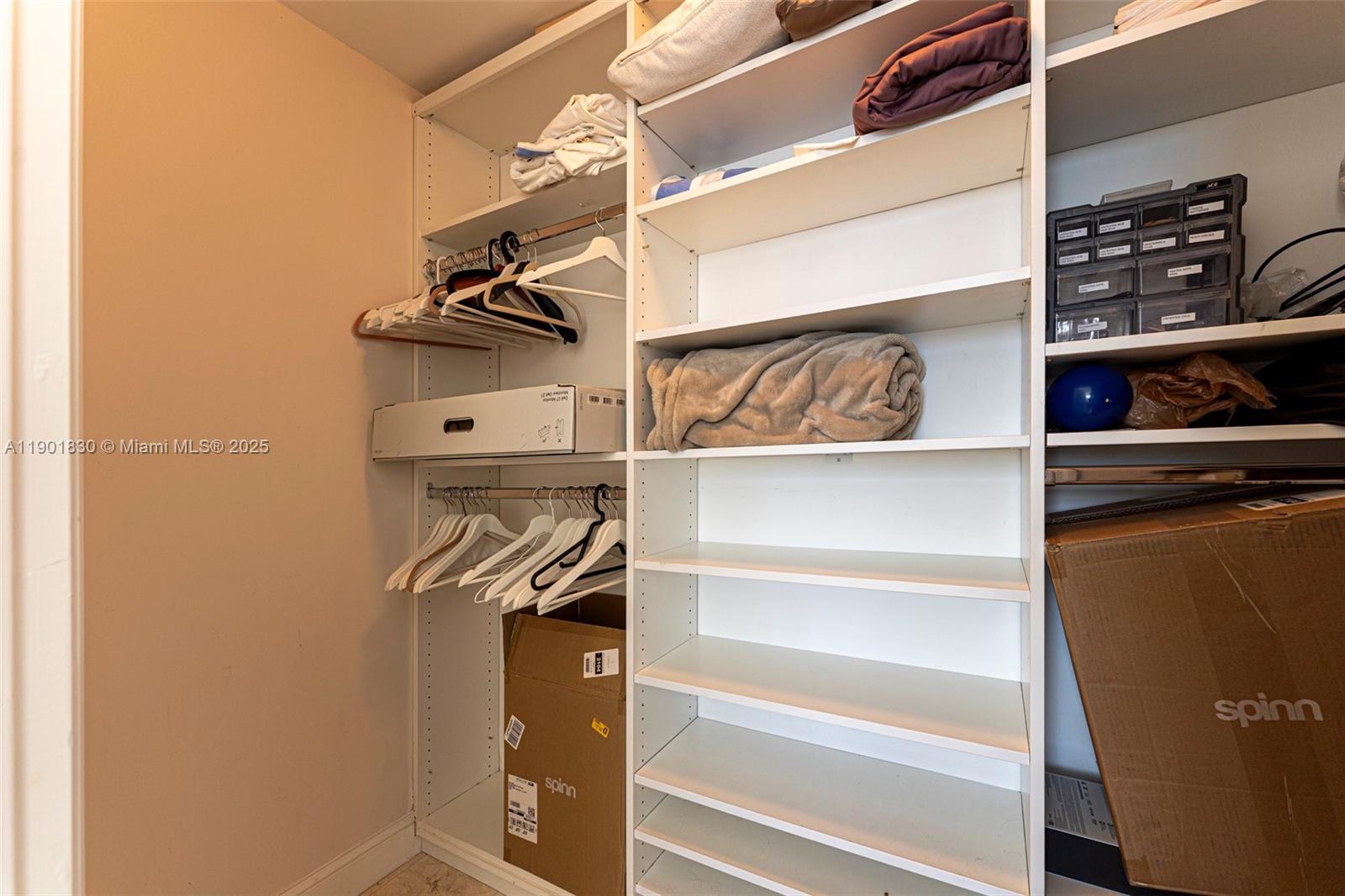 3301 NE 183rd St #2405, Aventura FL 33160